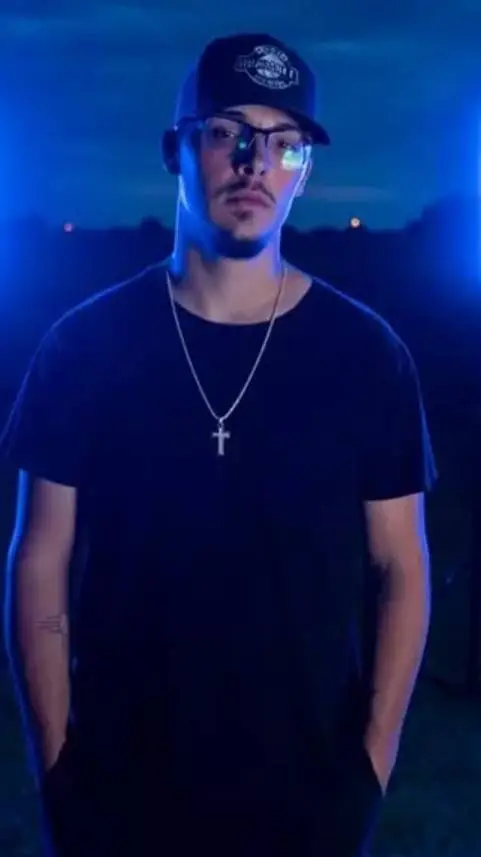 ai character: Chase Matthew! 🖤 background