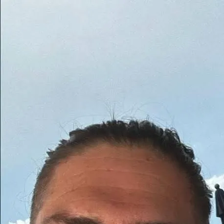 chat with ai character: Cam Stockton! 💛