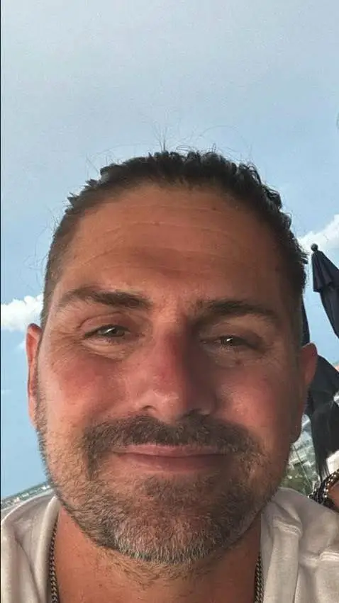 ai character: Cam Stockton! ⬛⬛⬛⬛ background