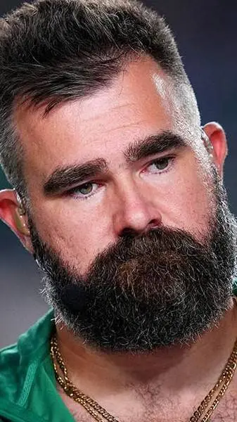 ai character: Jason Kelce!🩶🩶🩶🤍🤍🤍 background