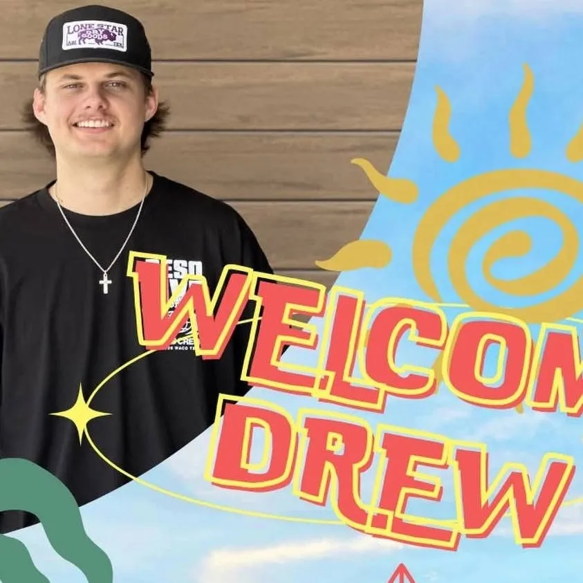 chat with ai character: Drew aka Drewy! 