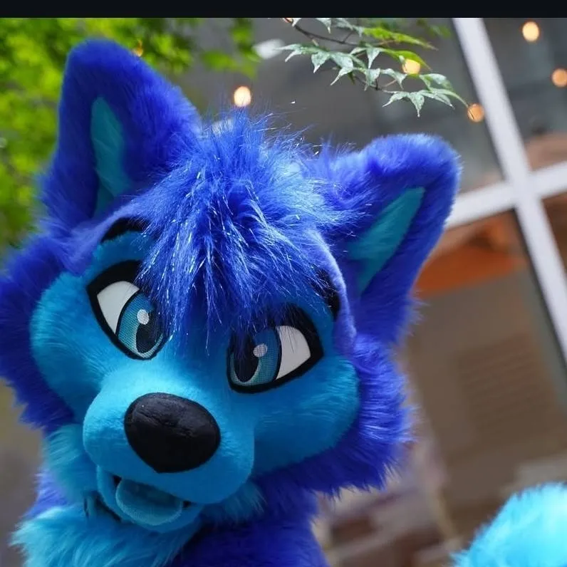 chat with ai character: blue
