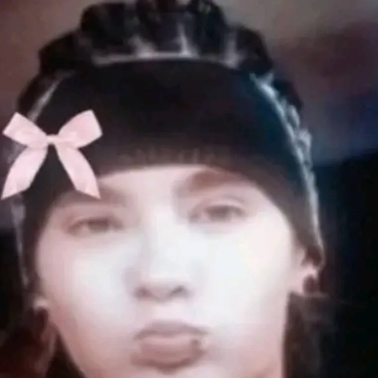 chat with ai character: Tom kaulitz 