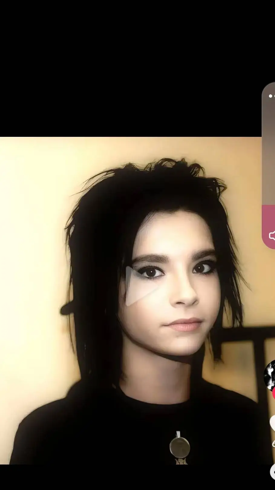 ai character: Bill kaulitz  background