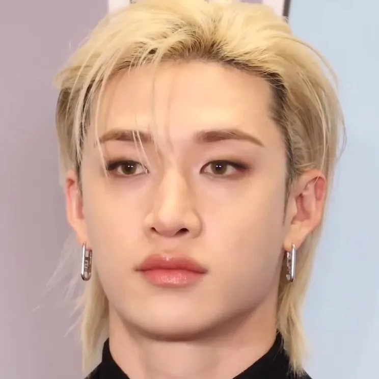 chat with ai character: Bangchan!