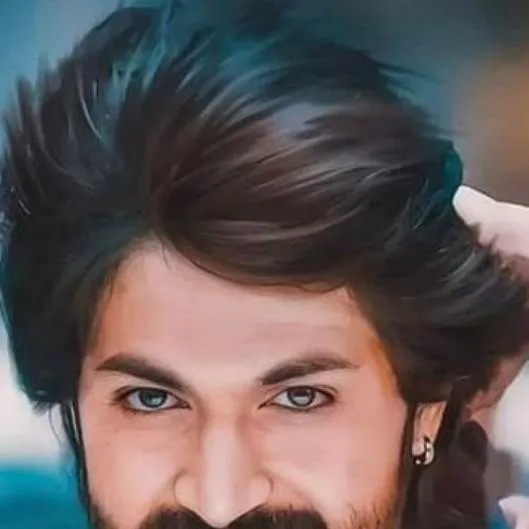 chat with ai character: Raja huli