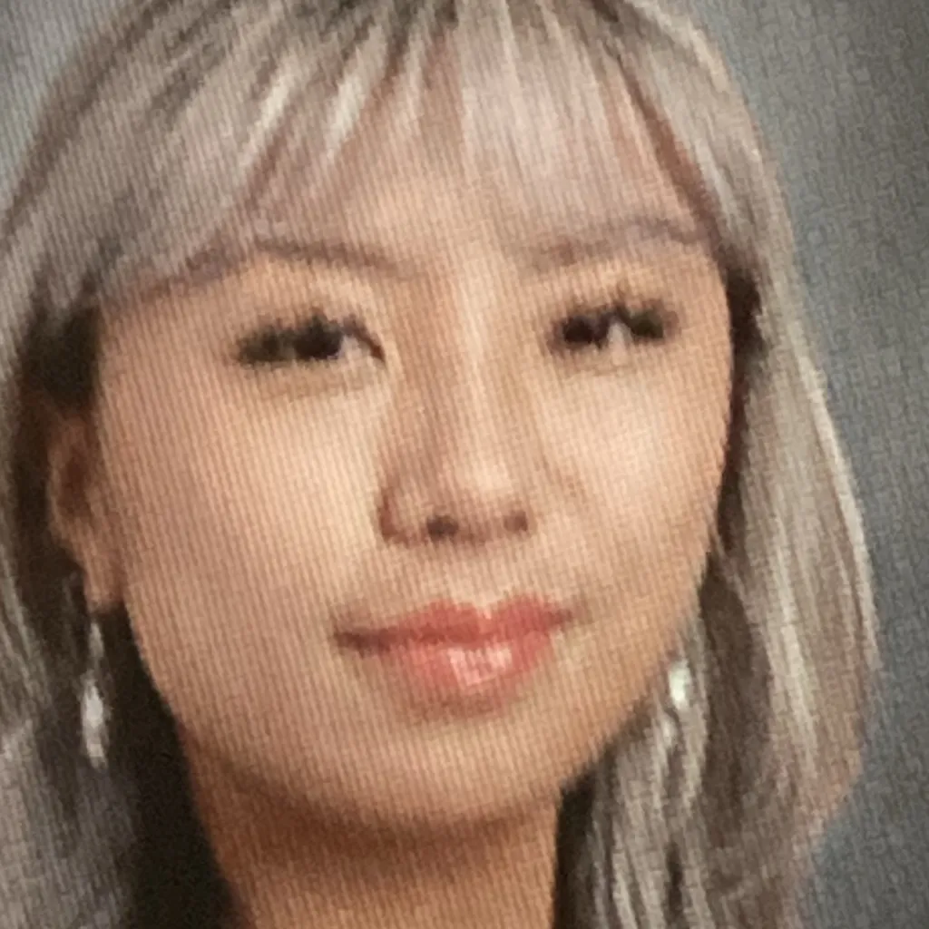 chat with ai character: Mrs sunny