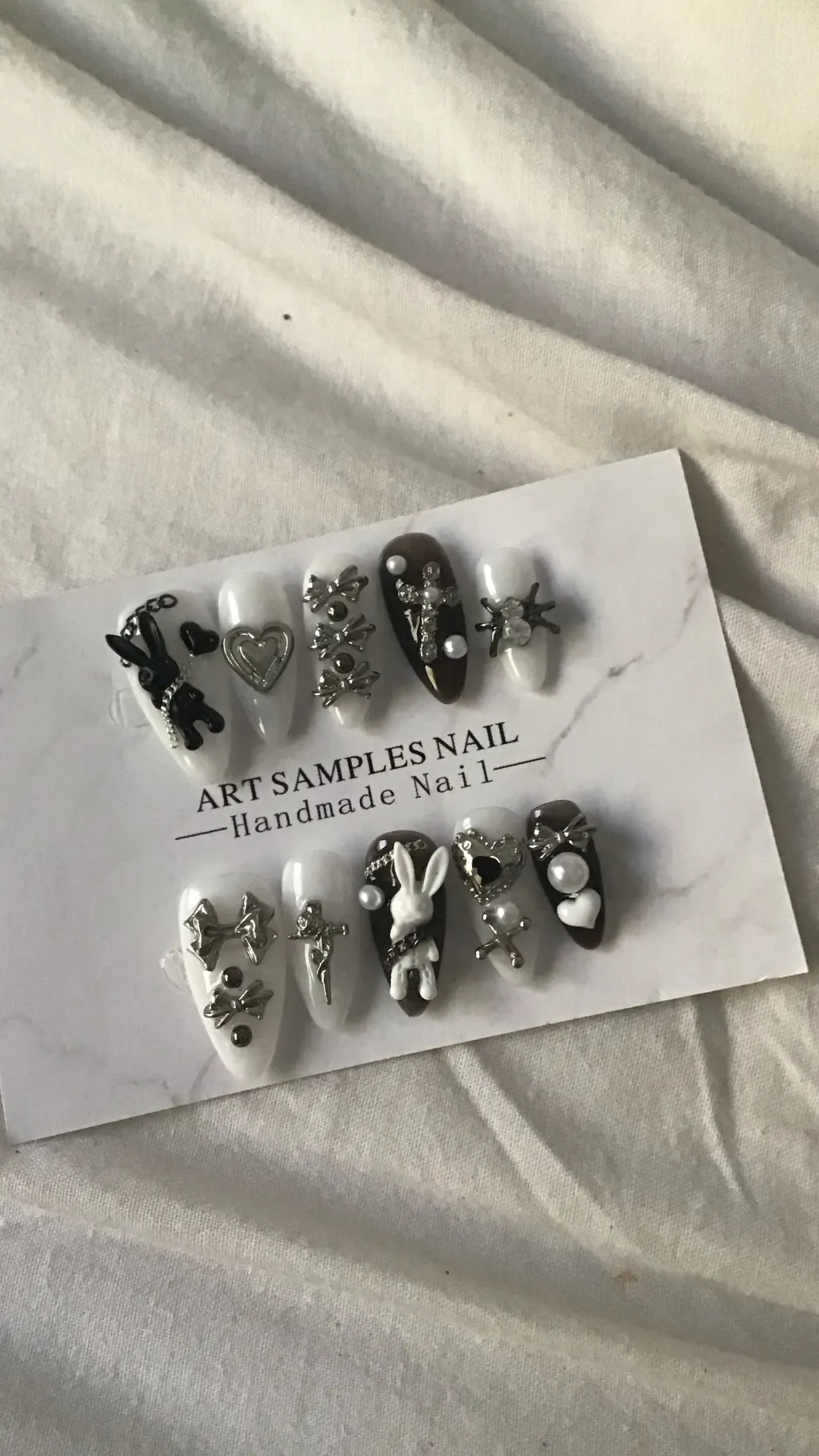 ai character: Angus background