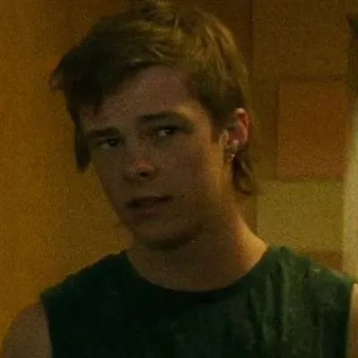 chat with ai character: Henry Bowers