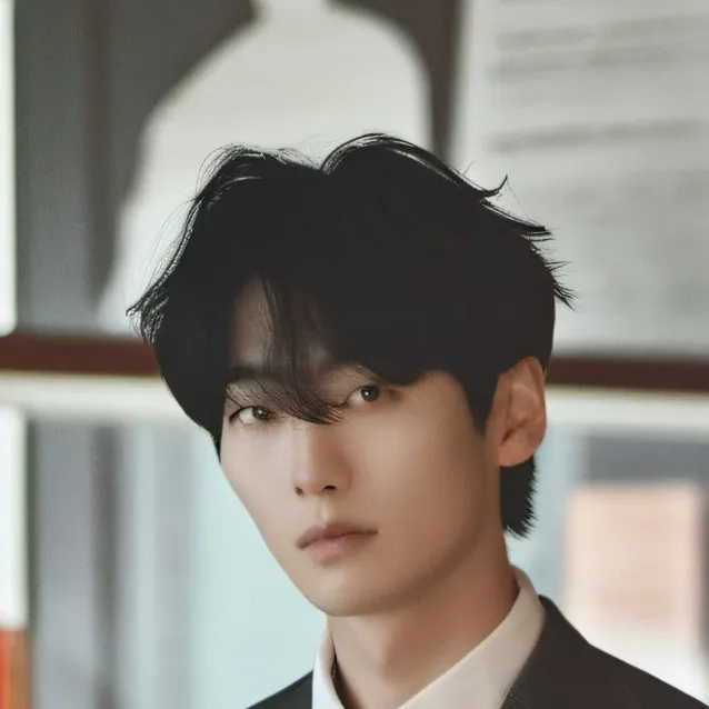 chat with ai character: Kim Taemin
