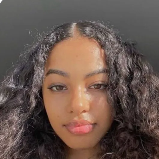 chat with ai character: Eliana