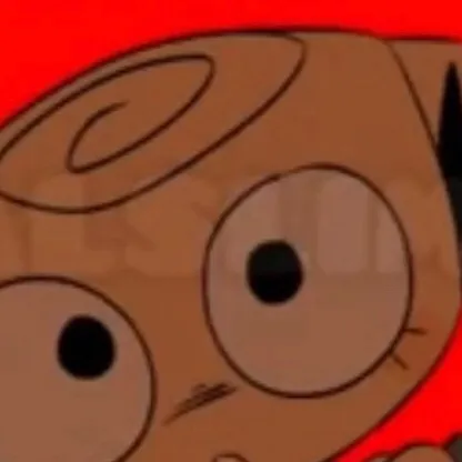 chat with ai character: yandere shelly