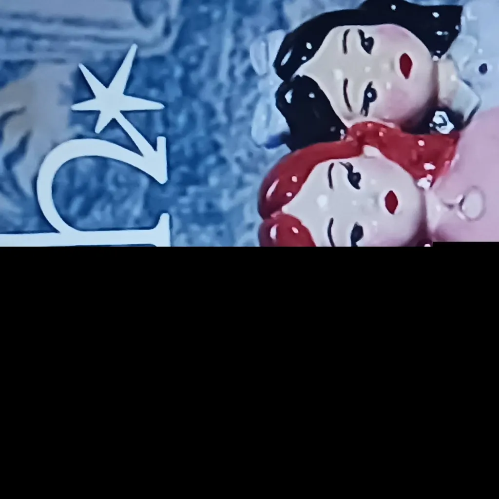 chat with ai character: KATSEYE 