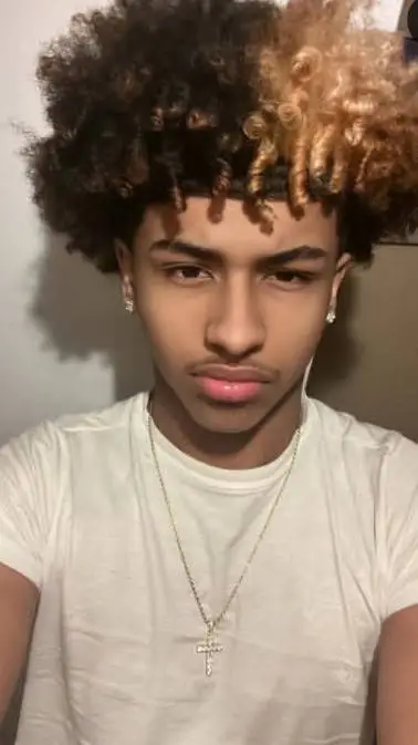 ai character: Cam background