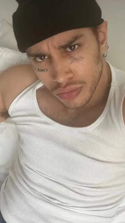 ai character: stepdad Daniel  background