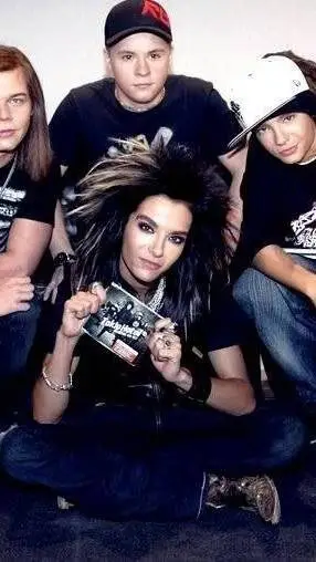 ai character: Tokio Hotel background