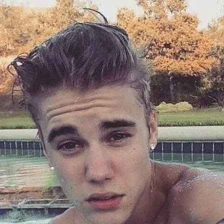 chat with ai character: Justin Bieber 