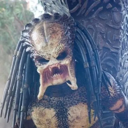 chat with ai character: Crucified Predator