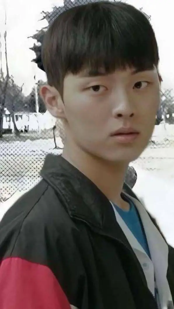 ai character: Cheongsan background