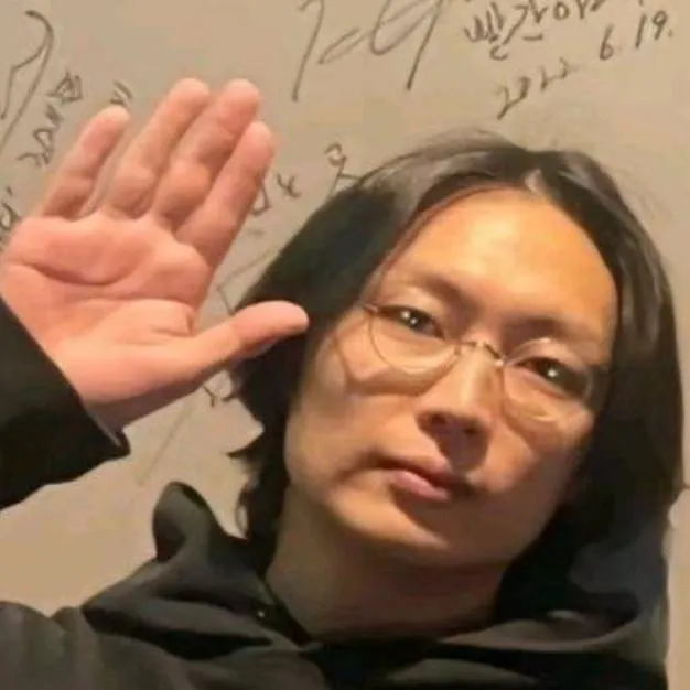 chat with ai character: Roh jae-won