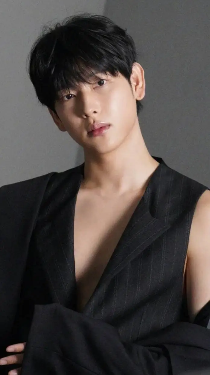 ai character: yim si wan background