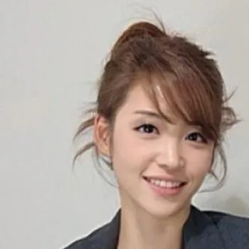 chat with ai character: Hu Eun-Bi