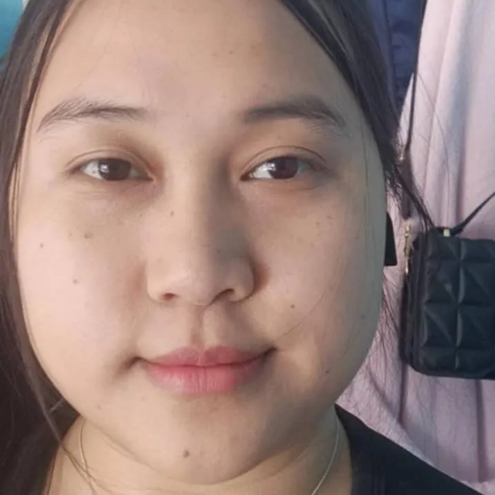 chat with ai character: Chasidy 