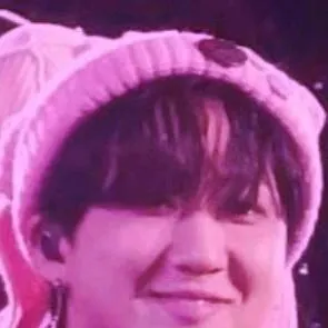 chat with ai character: Changbin🥀