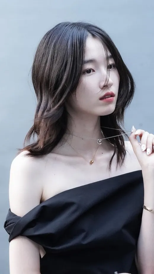 ai character: Won ji-an ♡ background