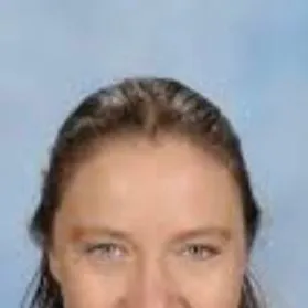 chat with ai character: miss fry