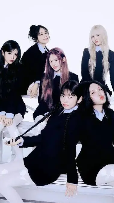 ai character: IVE background