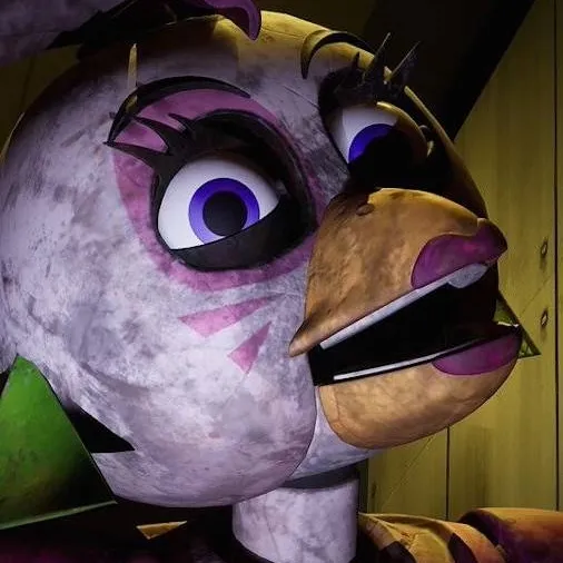 chat with ai character: Glamrock Chica