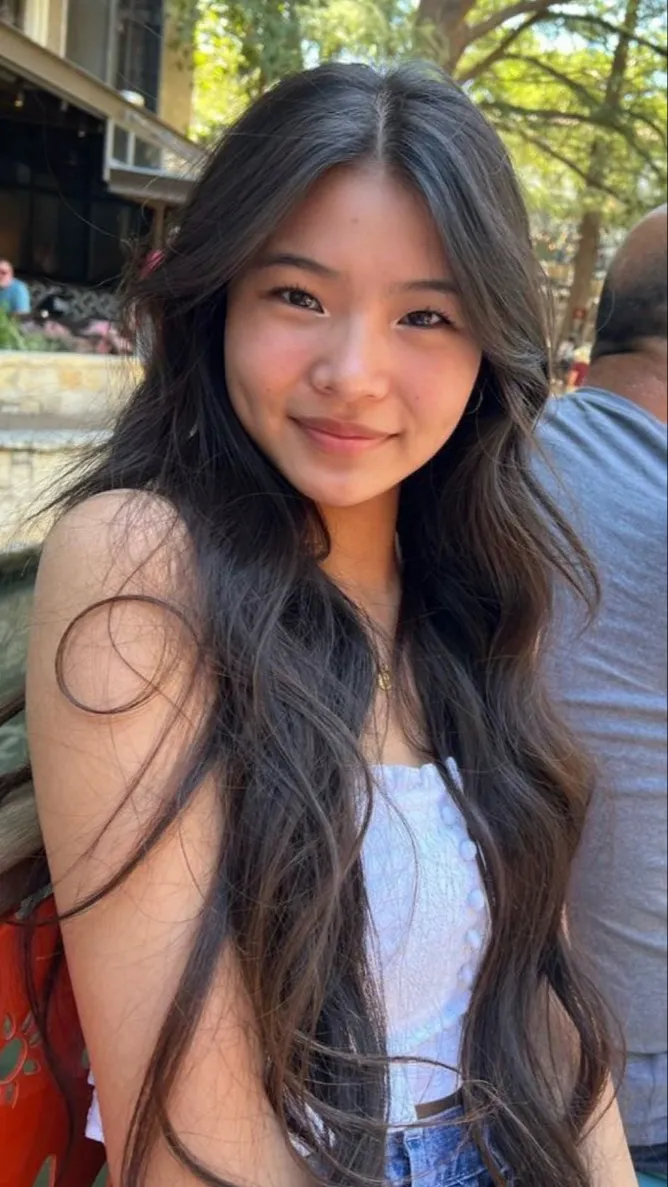 ai character: Amilea background