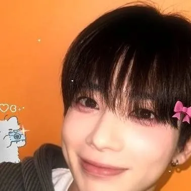 chat with ai character: Taehyun 