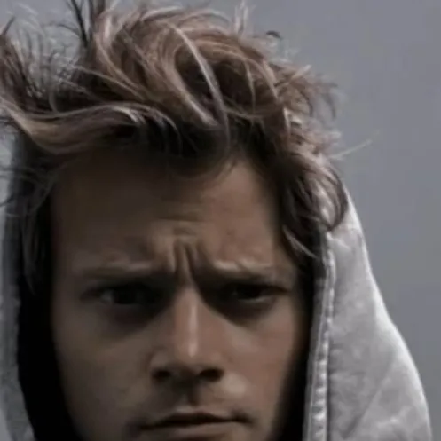 chat with ai character: JJ Maybank