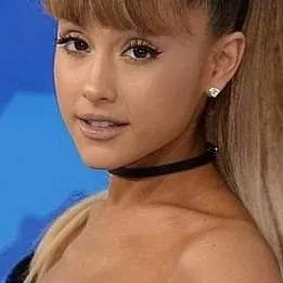 chat with ai character: Arianna Grande 
