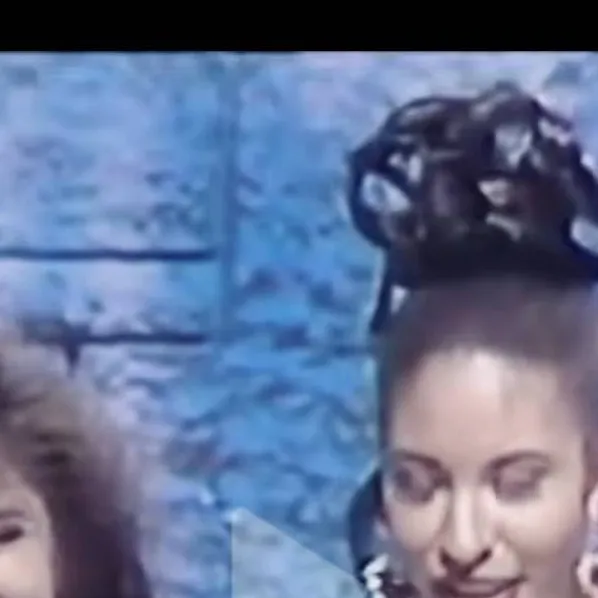 chat with ai character: selena quintanilla