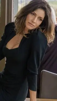 ai character: Sarah Atwood  background