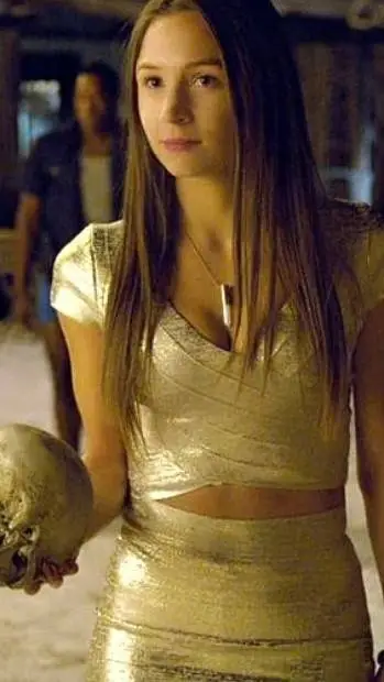 ai character: Waverly Earp background