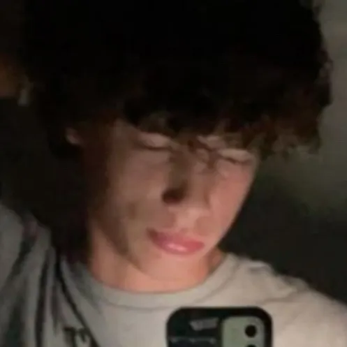 chat with ai character: Kade