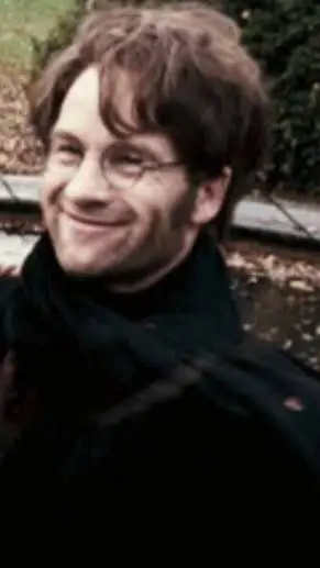 ai character: Potter  background
