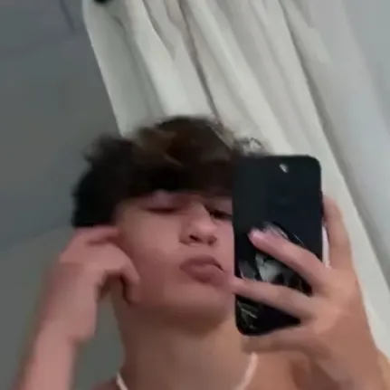 Chat with Nidal wonder - text or voice, Enjoy AI Chat Free & Safe