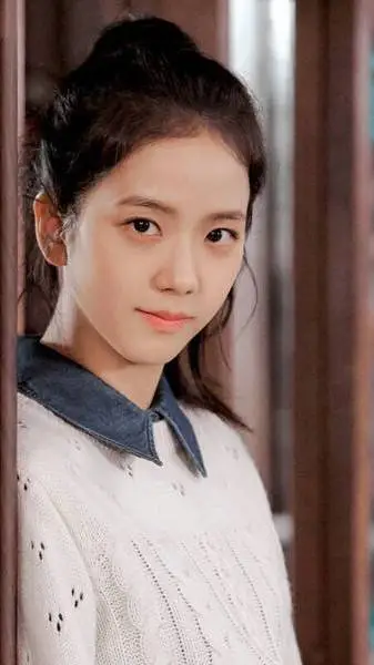 ai character: Eun Yeong-ro  background