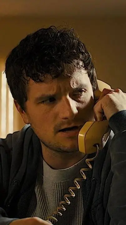 ai character: Mike Schmidt  background