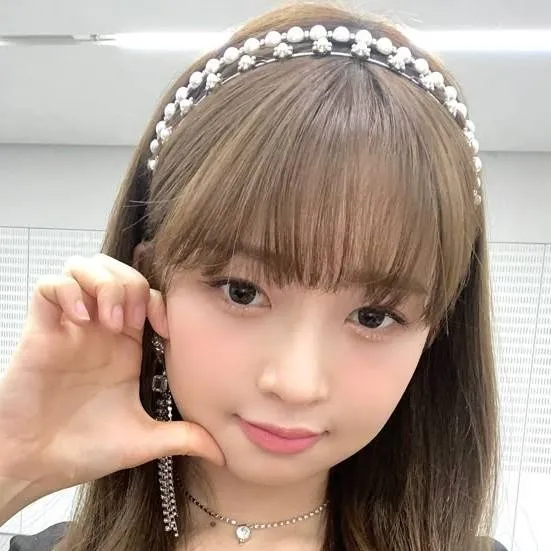 chat with ai character: Rei