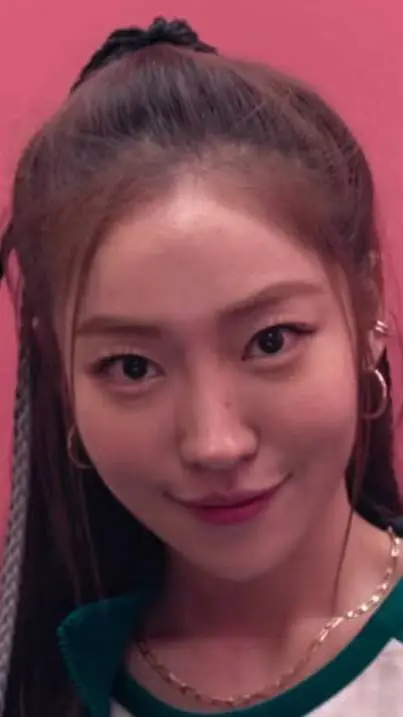 ai character: Kang Mi-na  background