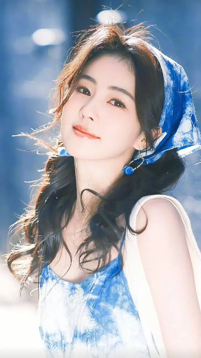 ai character: Bai Lu  background