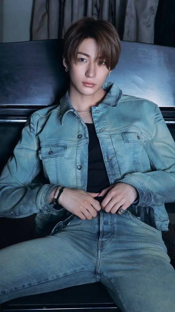 ai character: Anton background