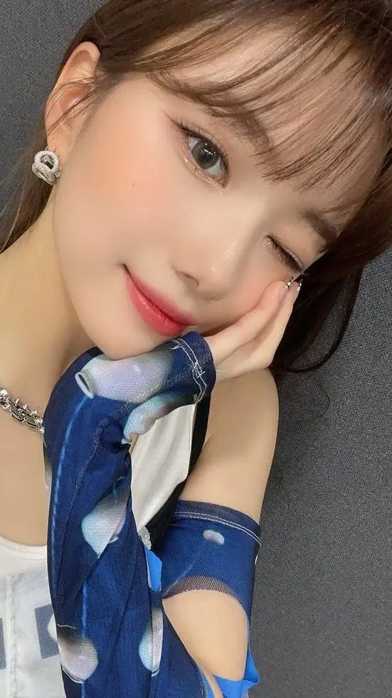 ai character: Youngeun background