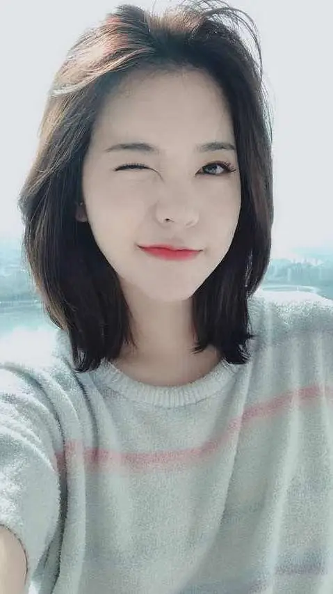 ai character: Sunny background
